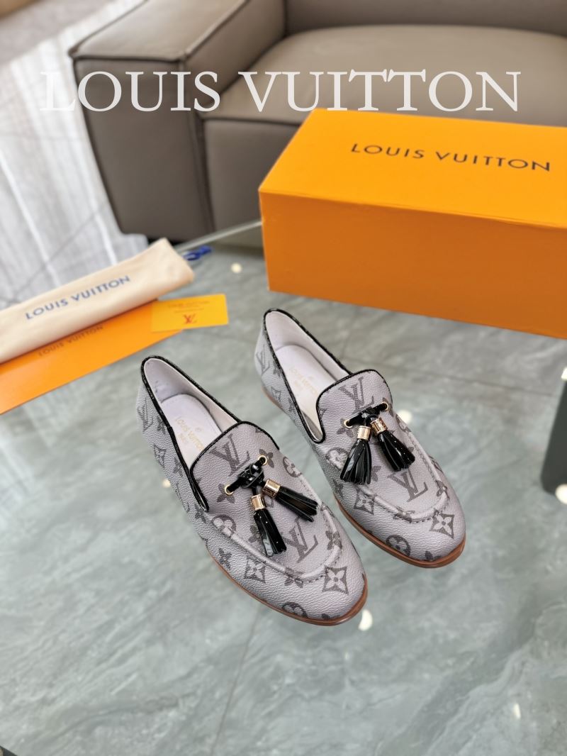 Louis Vuitton Low Shoes